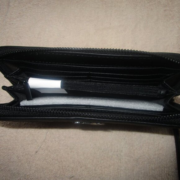 NWOT - Steven Madden Logo Block Zip Around Wallet (Black) - Picture 5 of 5